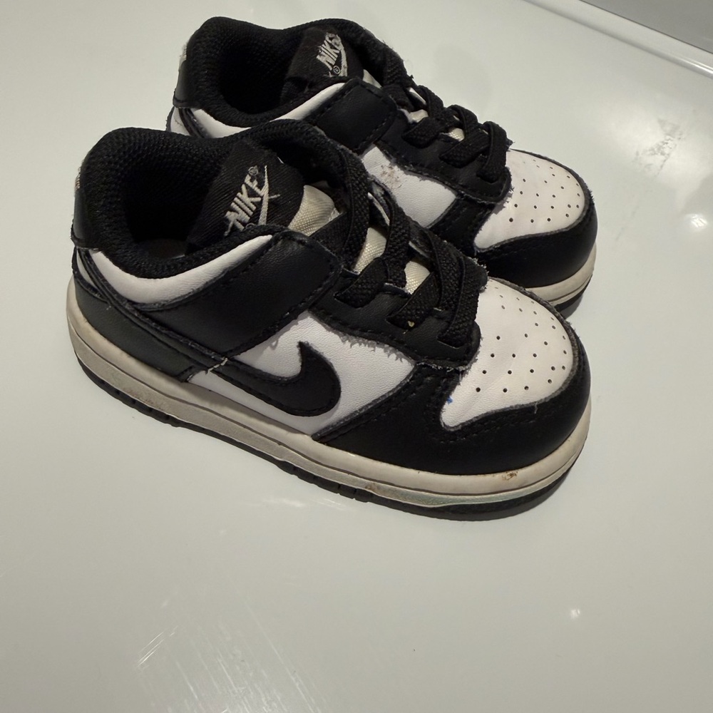 Nike Kids Black and White Sneakers